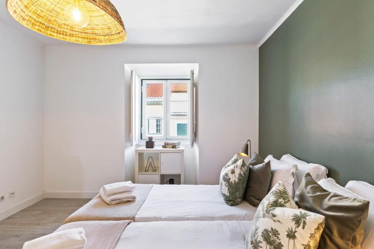 Stunning 2 Bedroom Apartment Near Belem Lisbon Bagian luar foto